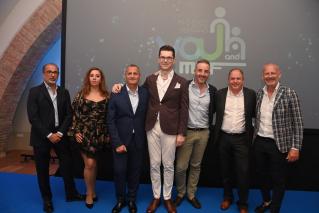 Icona
