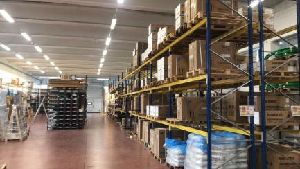 Nuovo magazzino di termoidraulica a Mef Perugia